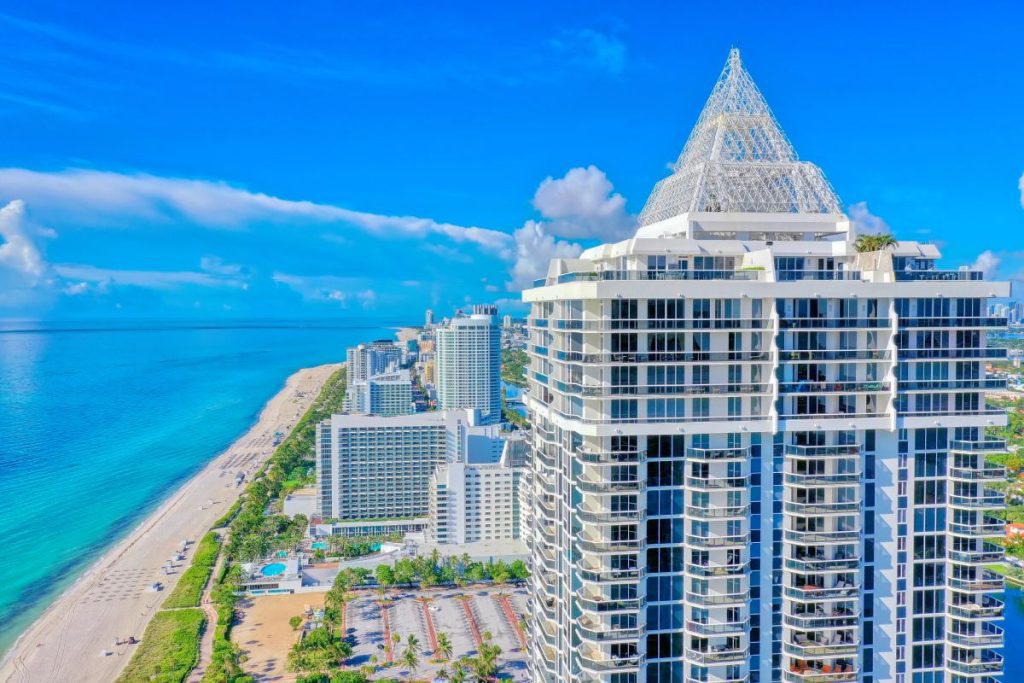 Miami coastal condos that require flood insurance